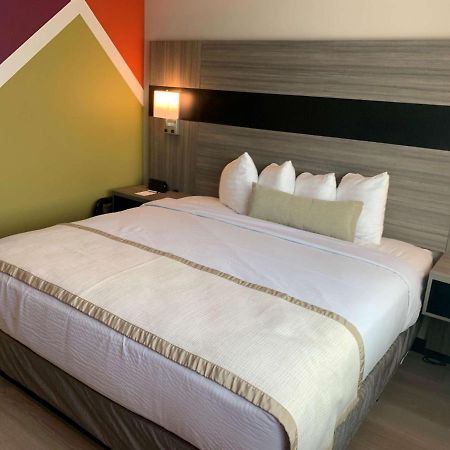 Best Western Plus Brooklyn-Prospect Park Нью-Йорк Екстер'єр фото